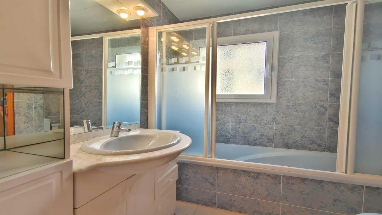 Vacay Apartamento Costamar, A Pasos De La Playa En Costa Brava , L' Escala Екстериор снимка